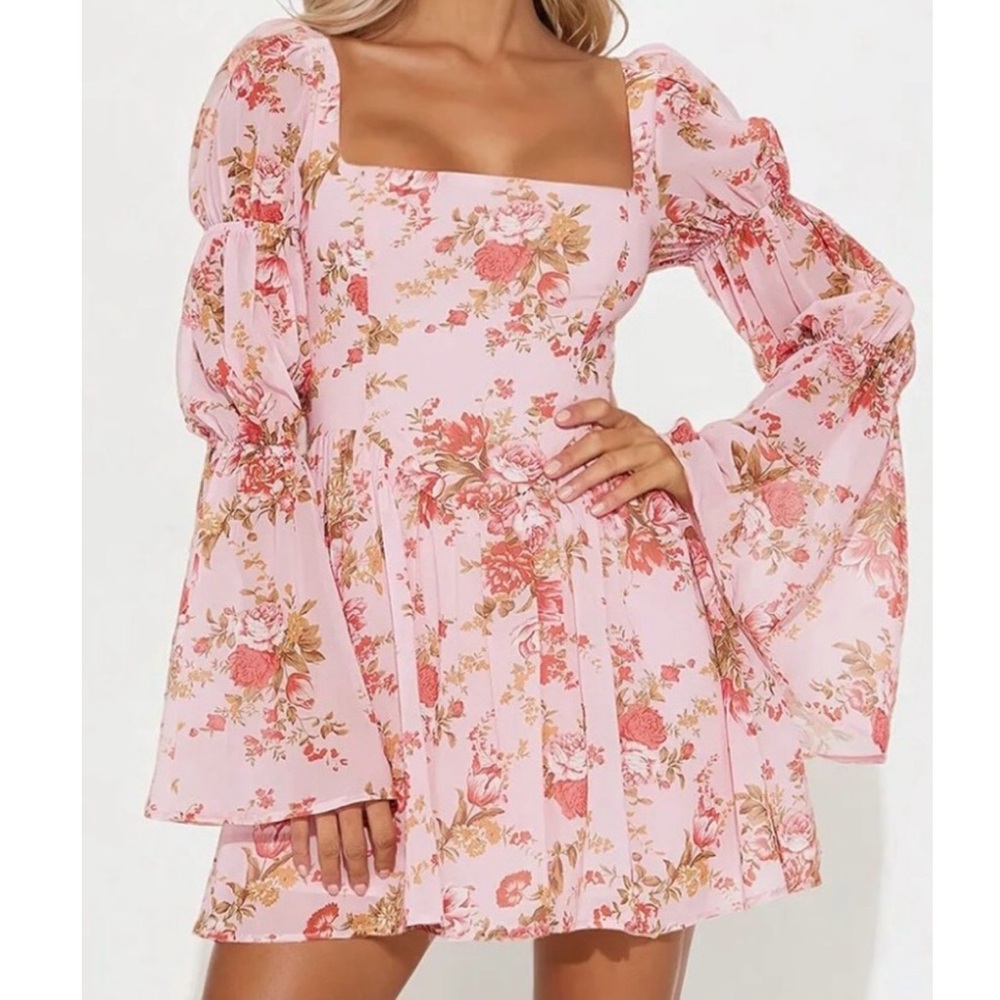 Fashion Nova - Gloria Chiffon Mini Dress
